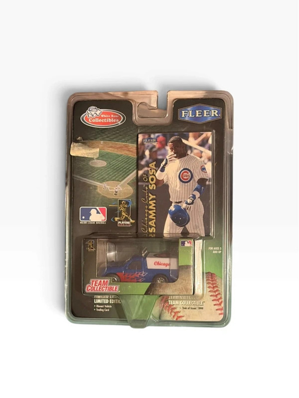 1999 Sammy Sosa Chicago Cubs Fleer Team Collectible Diecast Truck & Card NIP